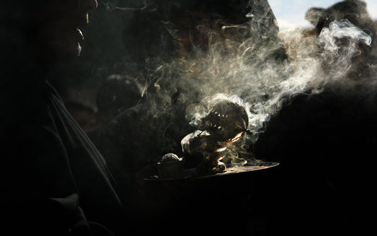 The Timeless Union of Frankincense and Myrrh: History, Rituals, and Harmony