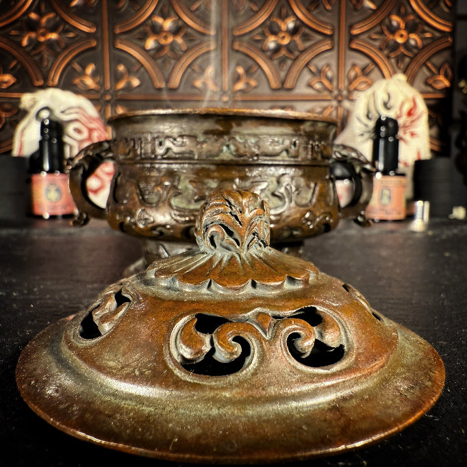 The Emberling – Lidded Burner Set